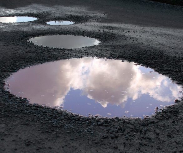 Pothole-related breakdowns double in 10 years