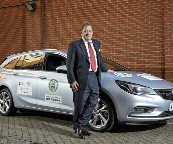 MPG Marathon gives Transport Minister an eco-driving lesson