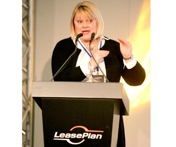 Jo Elms stands down as LeasePlan commercial director