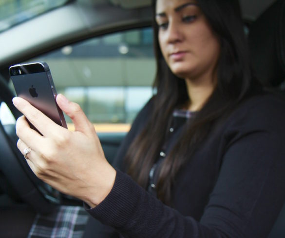 Government urged to use ‘carrots and sticks’ to tackle fleet drivers using mobiles