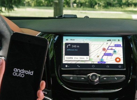 Waze app now works via built-in touchscreens