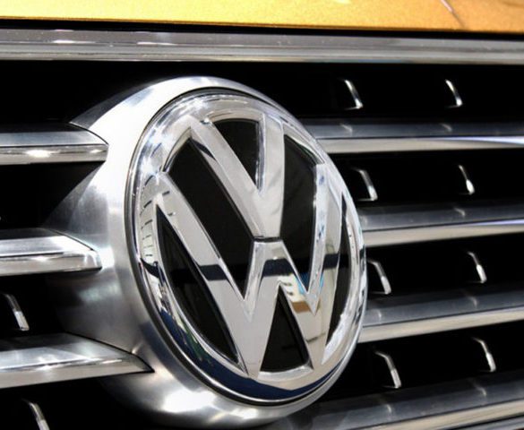 Greenpeace activists cling to diesel agenda with Volkswagen raid