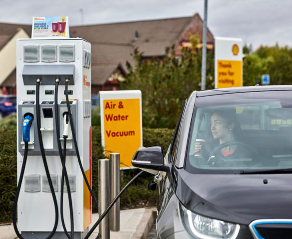 Government pushes ahead with mandating EV charge points at forecourts