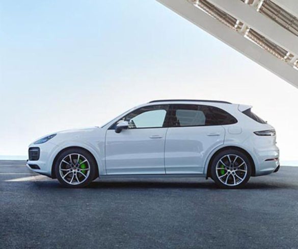 Porsche adds plug-in power to new Cayenne