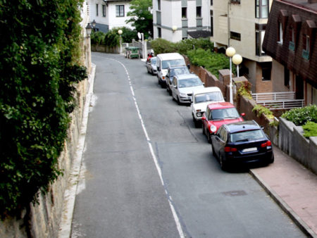 55% of the public don't want a pavement parking ban