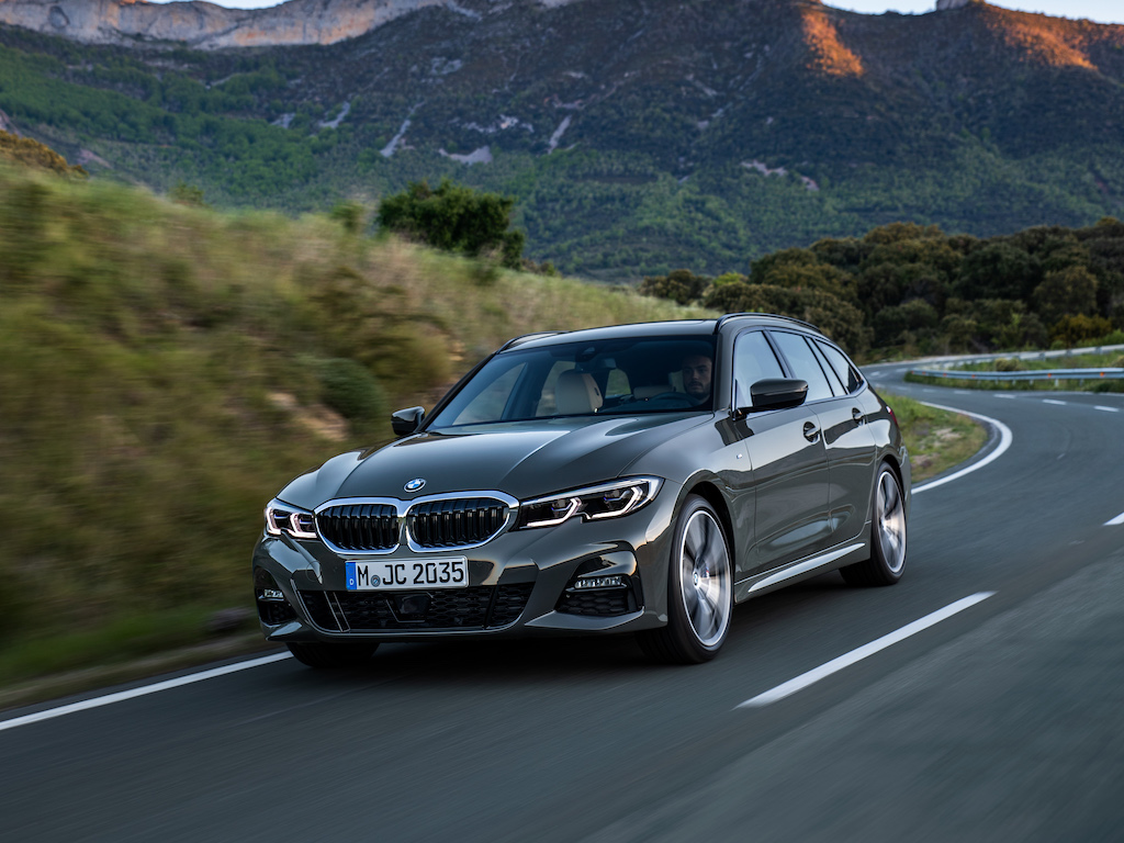 New Bmw 3 Series Touring Arrives September Phev Due 2020