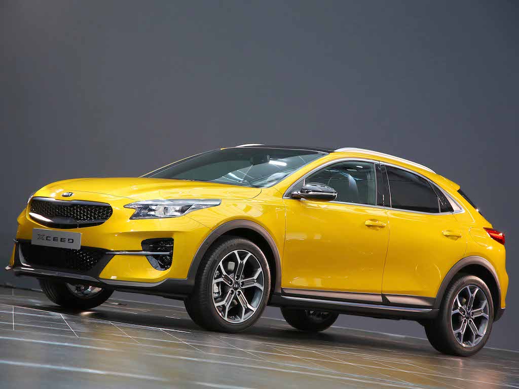 Kia reveals pricing and specs for XCeed sporty crossover