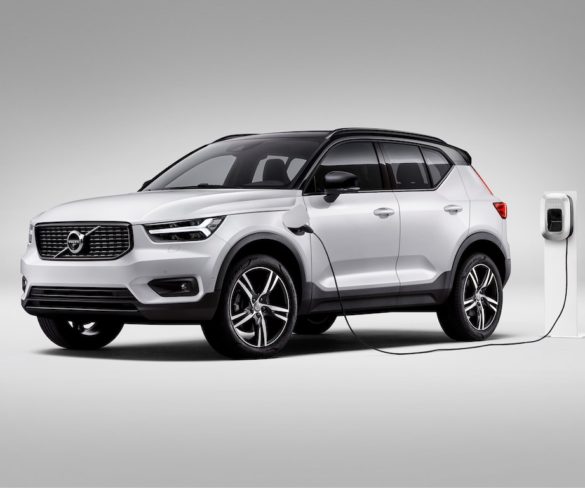 Volvo extends plug-in hybrid line-up with £40k XC40
