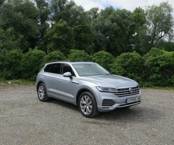 Fleet World Fleet: Volkswagen Touareg 3.0 V6 TDI 231 4Motion SEL