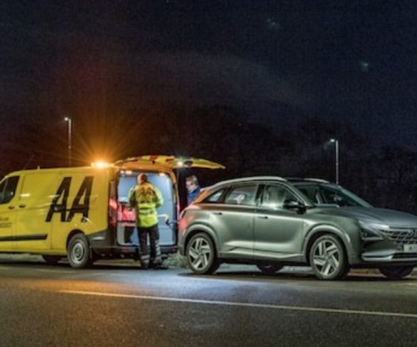 AA puts emergency hydrogen refuelling van to test