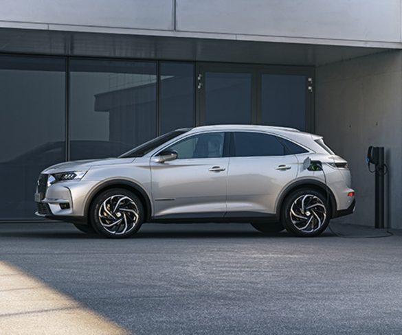 225 model offers more economy to DS 7 Crossback plug-in range