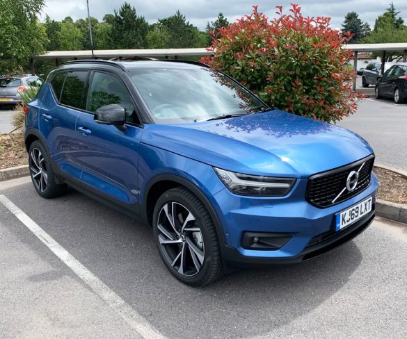 Fleet World Fleet: Volvo XC40 T5 Twin Engine R-Design Pro