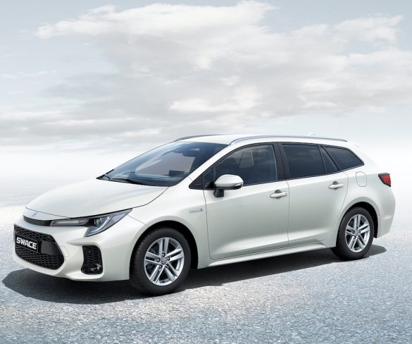 Suzuki reveals Swace hybrid estate