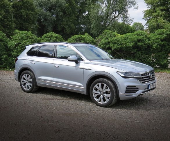 Fleet World Fleet: Volkswagen Touareg 3.0 V6 TDI 231 4Motion SEL