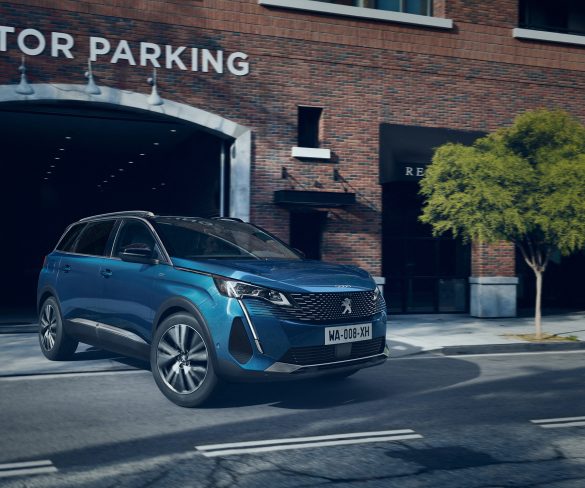 Order books open for updated Peugeot 3008 and 5008