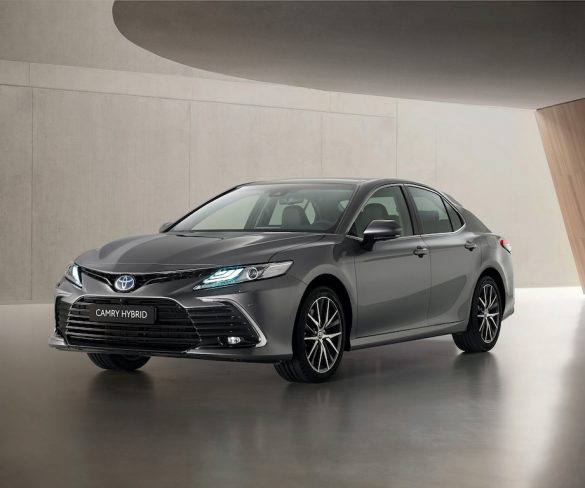 2021 Toyota Camry gets mini makeover