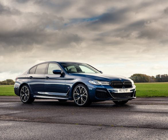 BMW rewards plug-in hybrid drivers for every electric mile