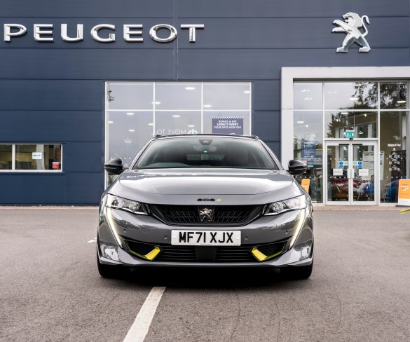 Peugeot delivers first fleet order for low-emission high-performance 508 PSE
