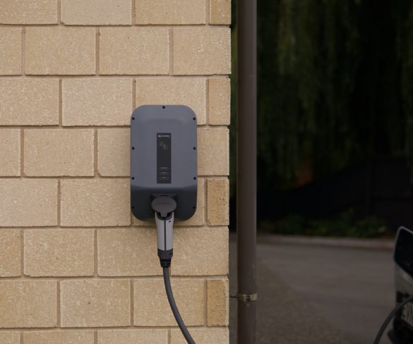 Government rejects calls to cut VAT at public charge points