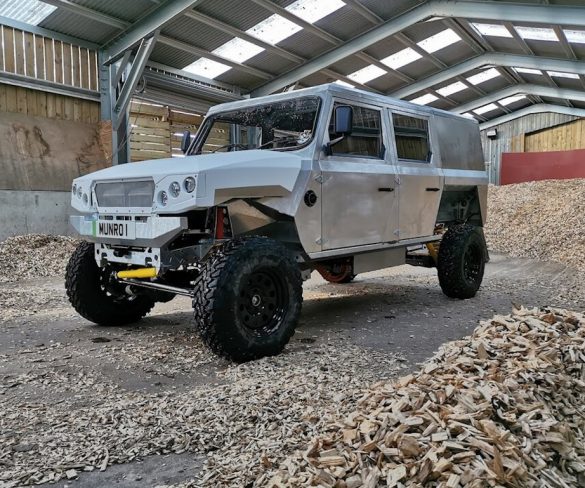 Ground-breaking Munro all-electric 4×4 heads Stateside
