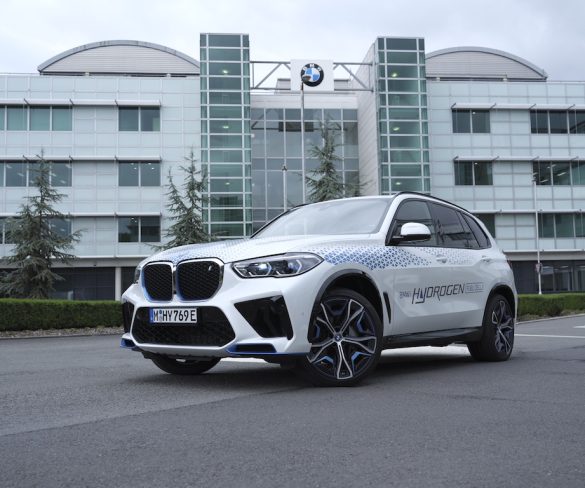 BMW to test iX5 Hydrogen pilot fleet in UK