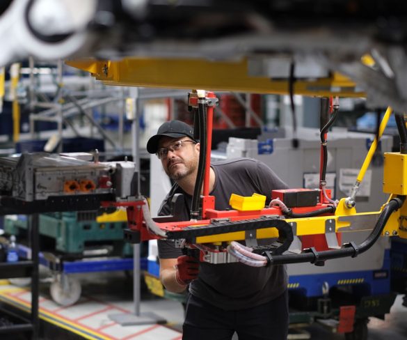 JLR announces 300 new jobs in the Midlands