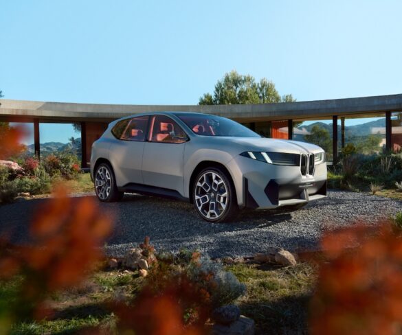 BMW previews electric SUVs of the future with Vision Neue Klasse X