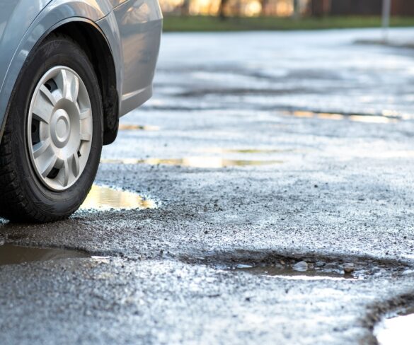 Pothole-related breakdowns up 10% in last 12 months, reports RAC