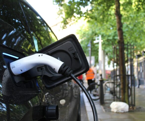 Geotab launches ground-breaking ‘Taking Charge’ EV report at 2024 GBFE